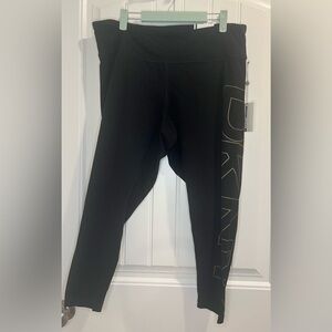 NWT DKNY Sports Leggings High waist 7/8 Length Size 1 XL